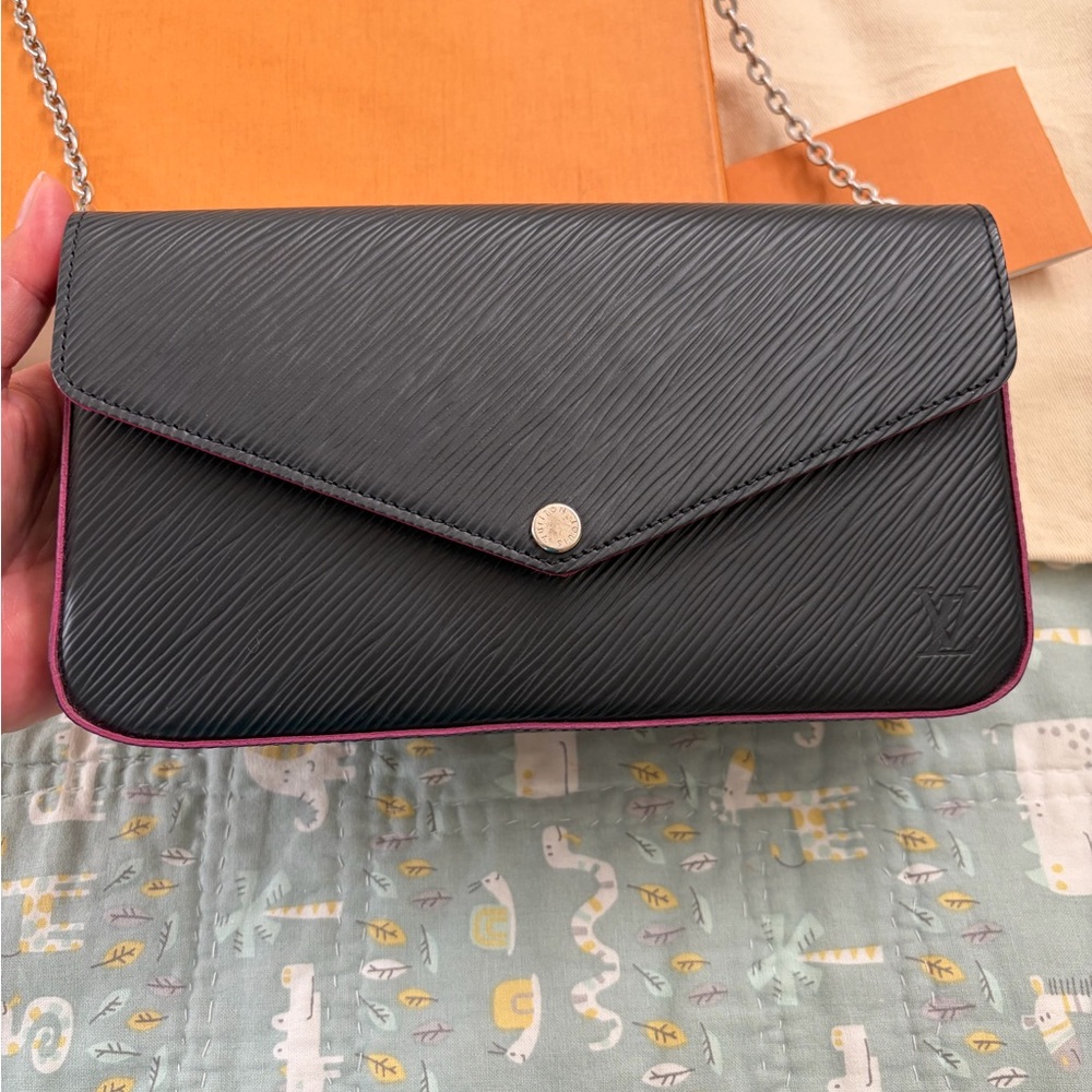 Louis Vuitton Felicie Bag with Chain (PRICE FIRM)